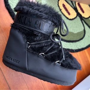 Low Icon Faux Fur Moon Boots